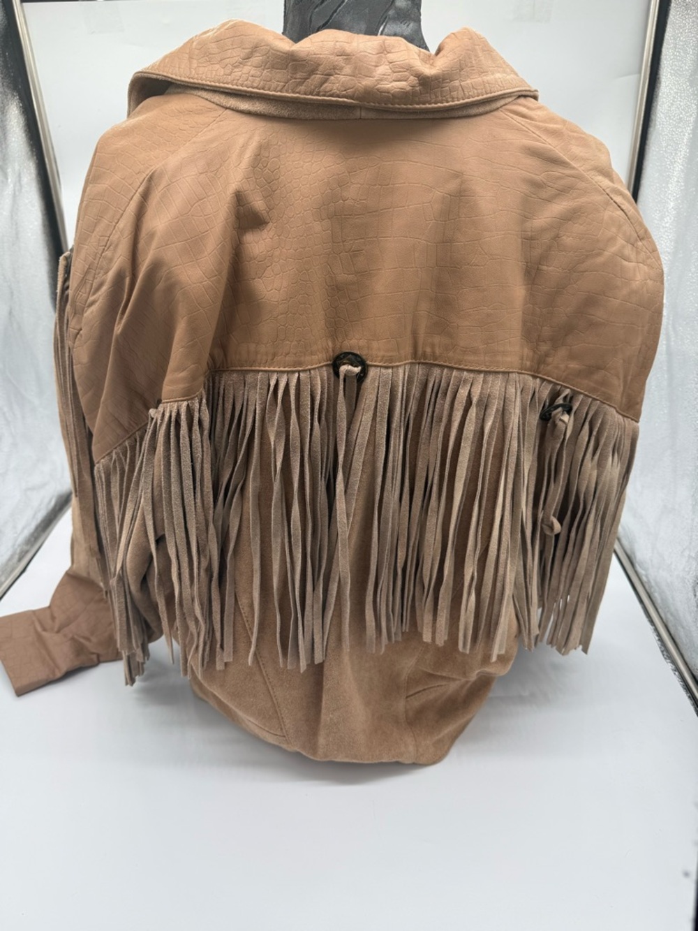 Vintage G-111 80’s Fringed  Cropped Jacket in Tan leather - Picture 3 of 6